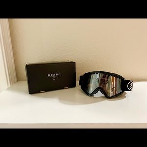 Electric EGV snowboard goggles in black
